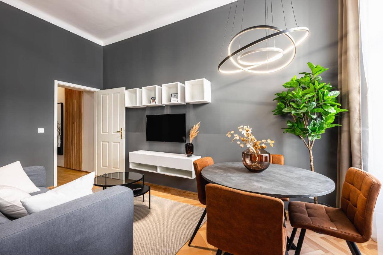 Classy And Elegant Apartments In A Calm Area Vienna Exterior photo