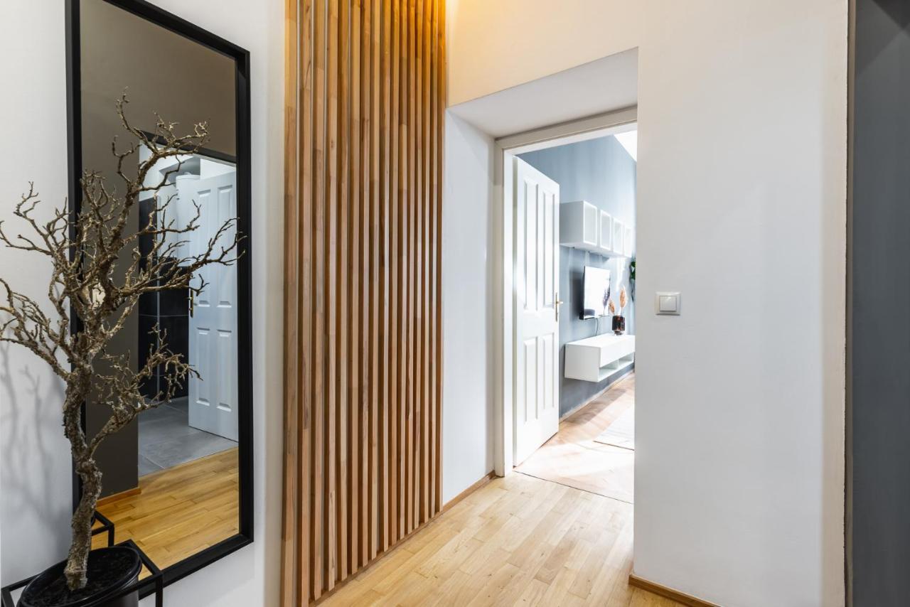 Classy And Elegant Apartments In A Calm Area Vienna Exterior photo