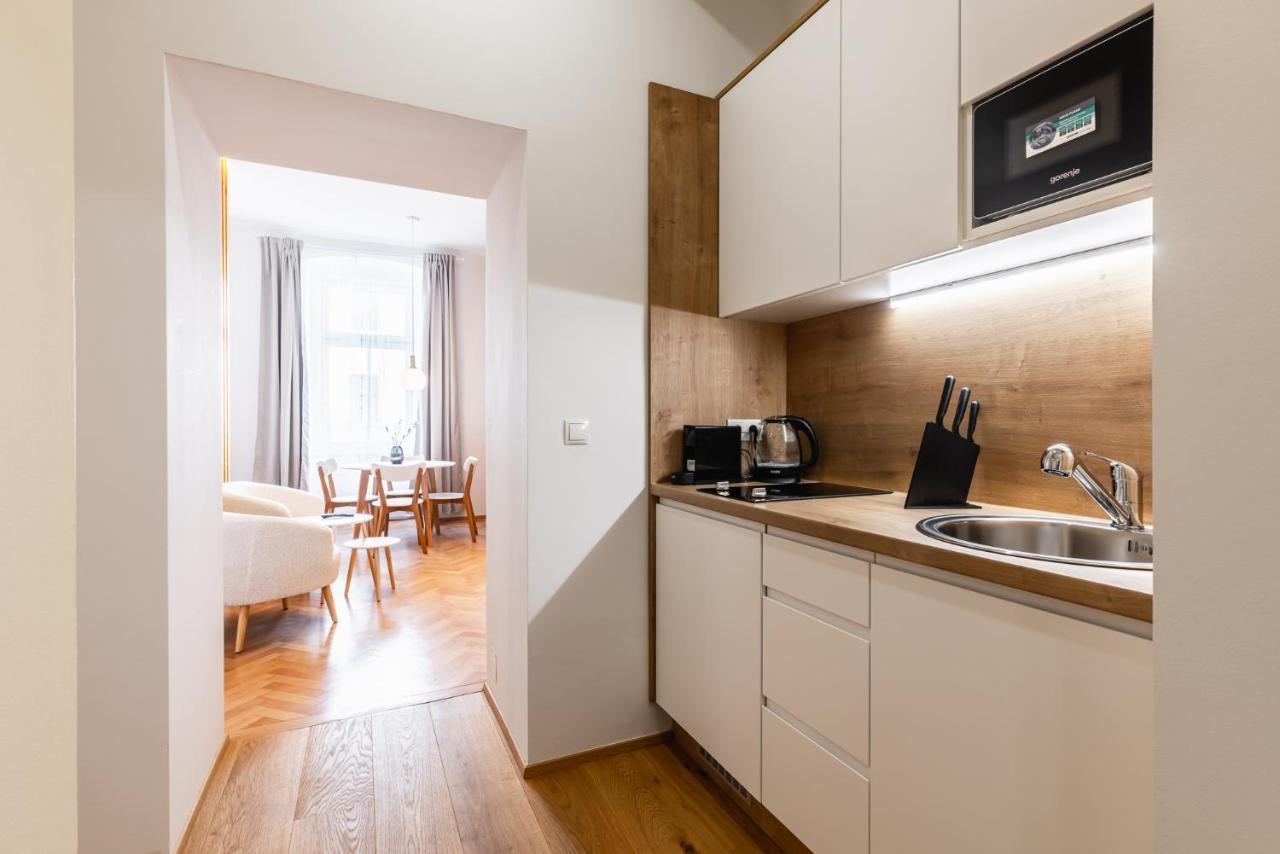 Classy And Elegant Apartments In A Calm Area Vienna Exterior photo